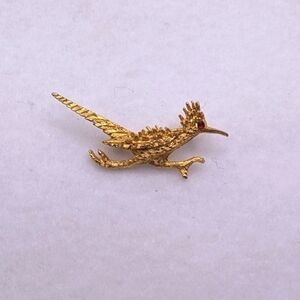 Vintage Gold Tone Road Runner Brooch Pin Red Jewel Eye
